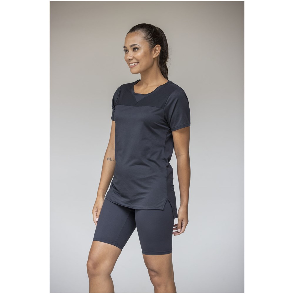 Borax 160 g/m² kortærmet cool fit T-shirt med V-hals i genanvendt GRS til kvinder